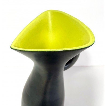 Vase pichet en faïence numéro 2000 par Pol Chambost