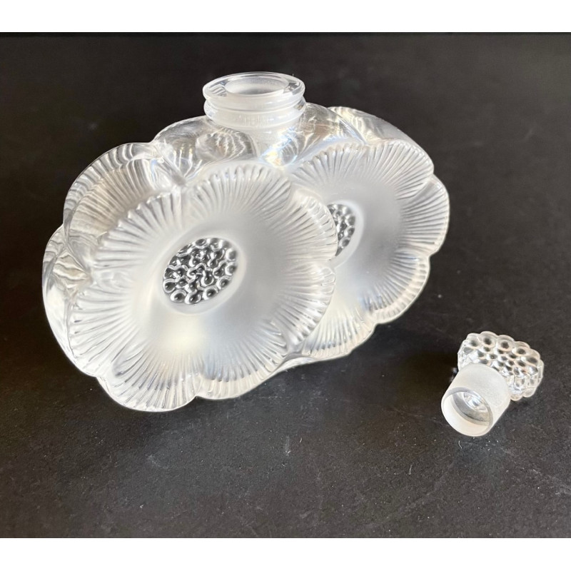 Lalique deux cheap fleurs perfume bottle